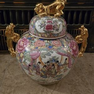 Vintage 1930's Antique Hand Painted Chinese Ceramic Jar
